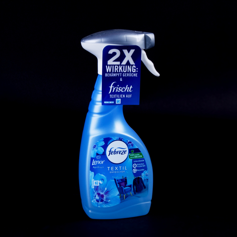 Osvěžovač textilu Febreze Aprilfrisch