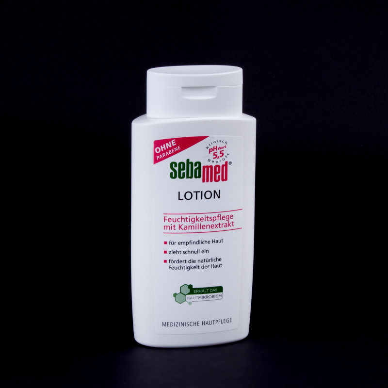 Hydratační péče s extraktem z heřmánku Sebamed