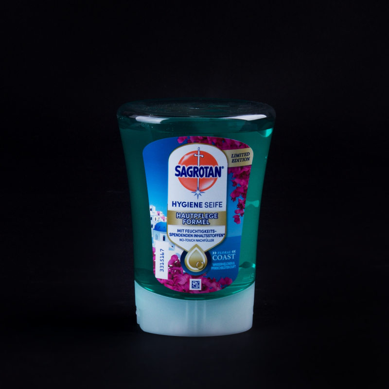 Mýdlo do strojku s vůní vodního melounu a květu broskve Sagrotan